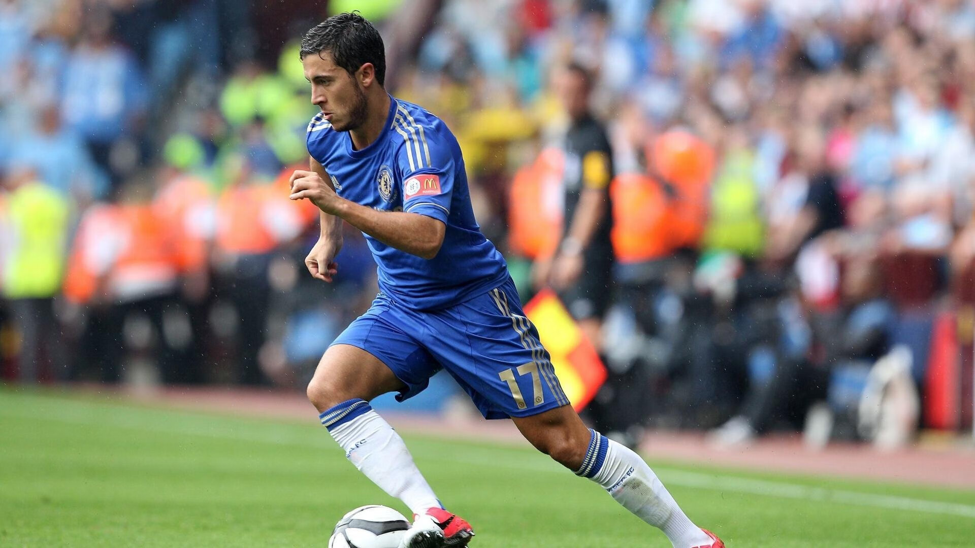 新西兰全黑队的进攻套路迅速打破对方防线，新西兰全黑队比赛视频